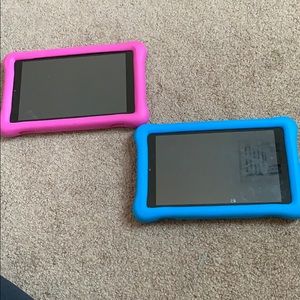 2 amazon kid kindles